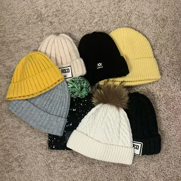 Gray Ribbed Knit Beanie - Picture 2 of 2